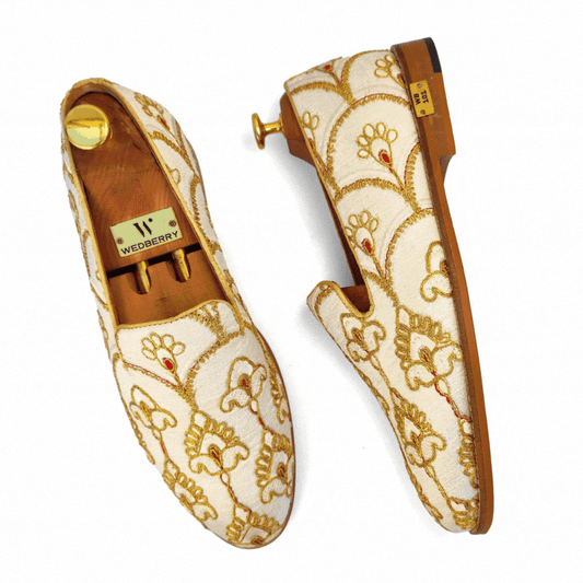 White Golden Embroidery Wedding Ethnic Mojari Shoes for Men