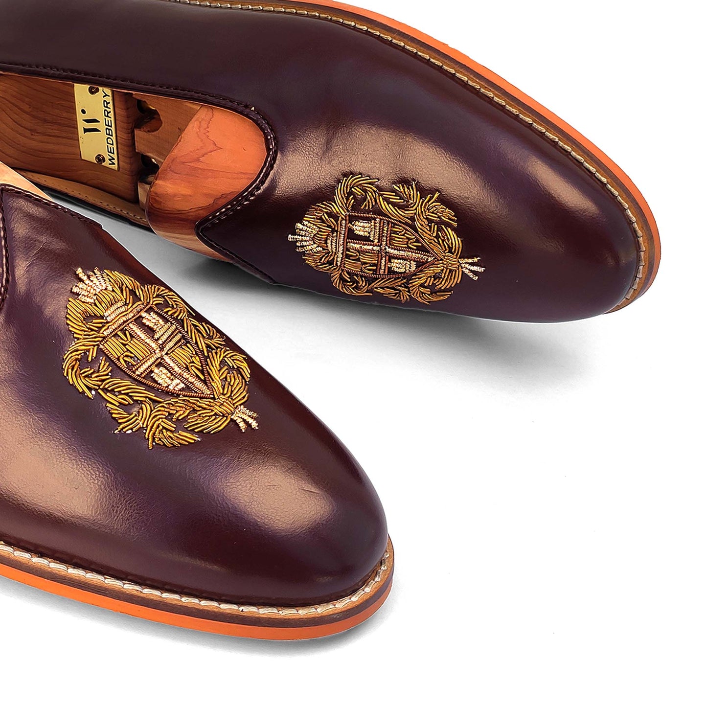 Brown Zardozi Handwork Nagra Slipon Mojri for Men