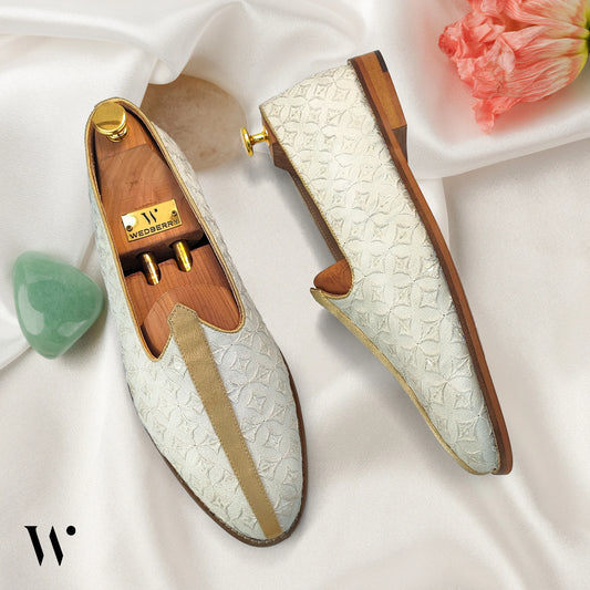 Off White Embroidery Wedding Shoes Mojari for Men