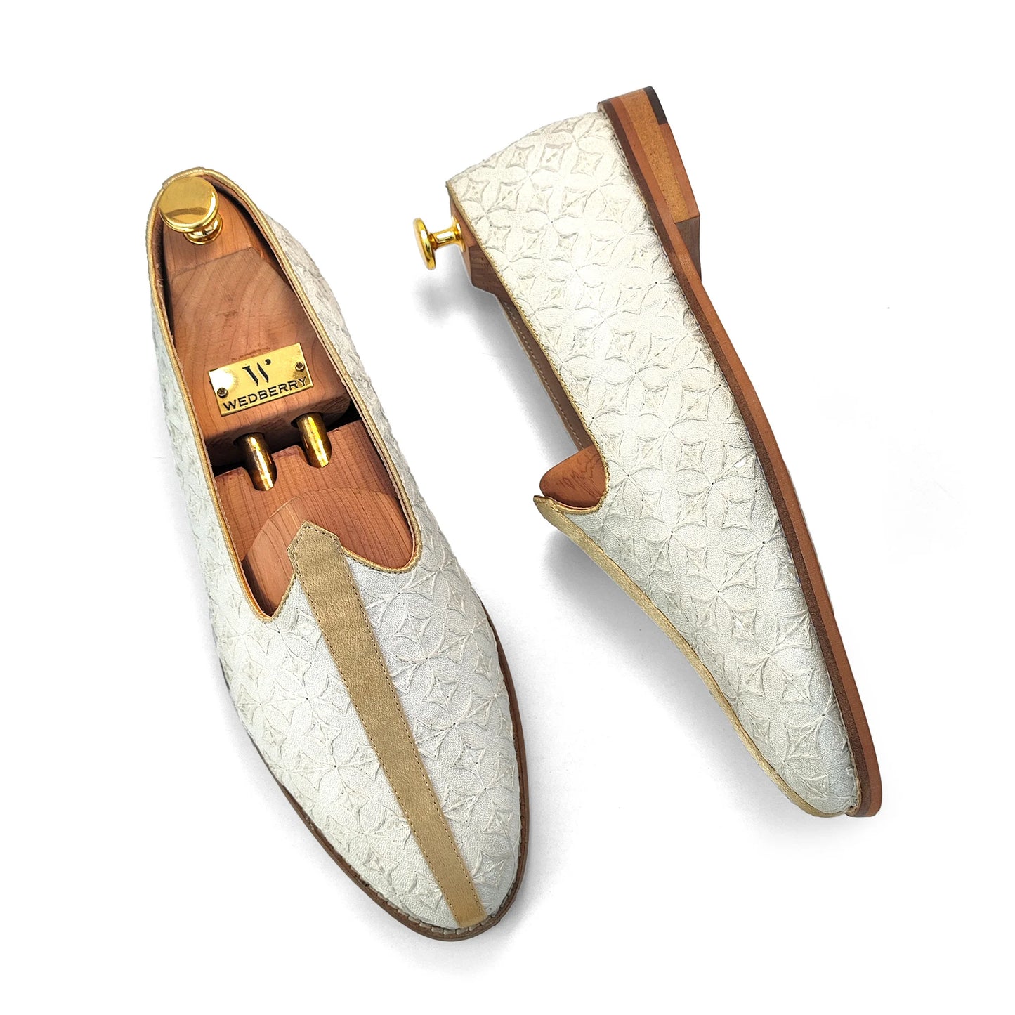 Off White Embroidery Wedding Shoes Mojari for Men