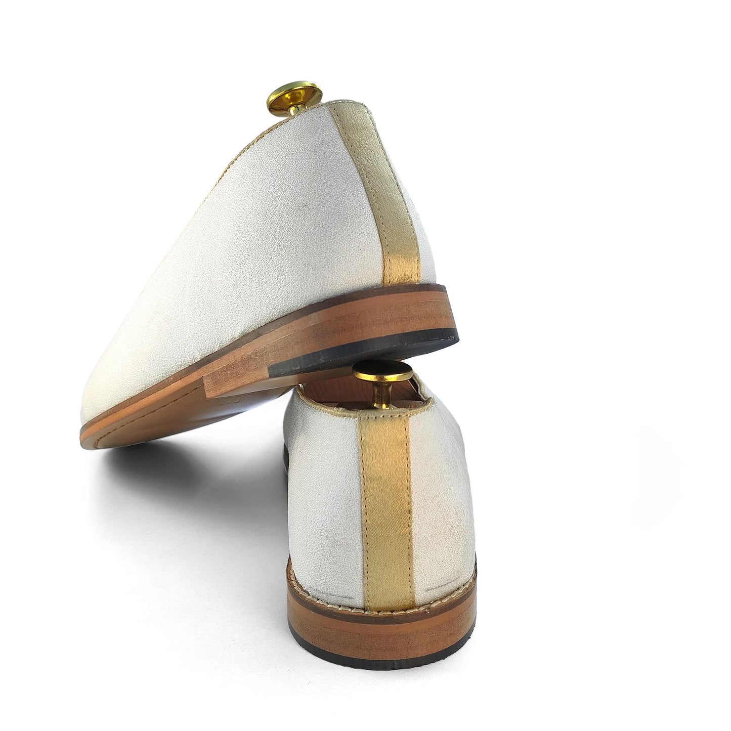 Off White Solid Wedding Shoes Mojari for Men