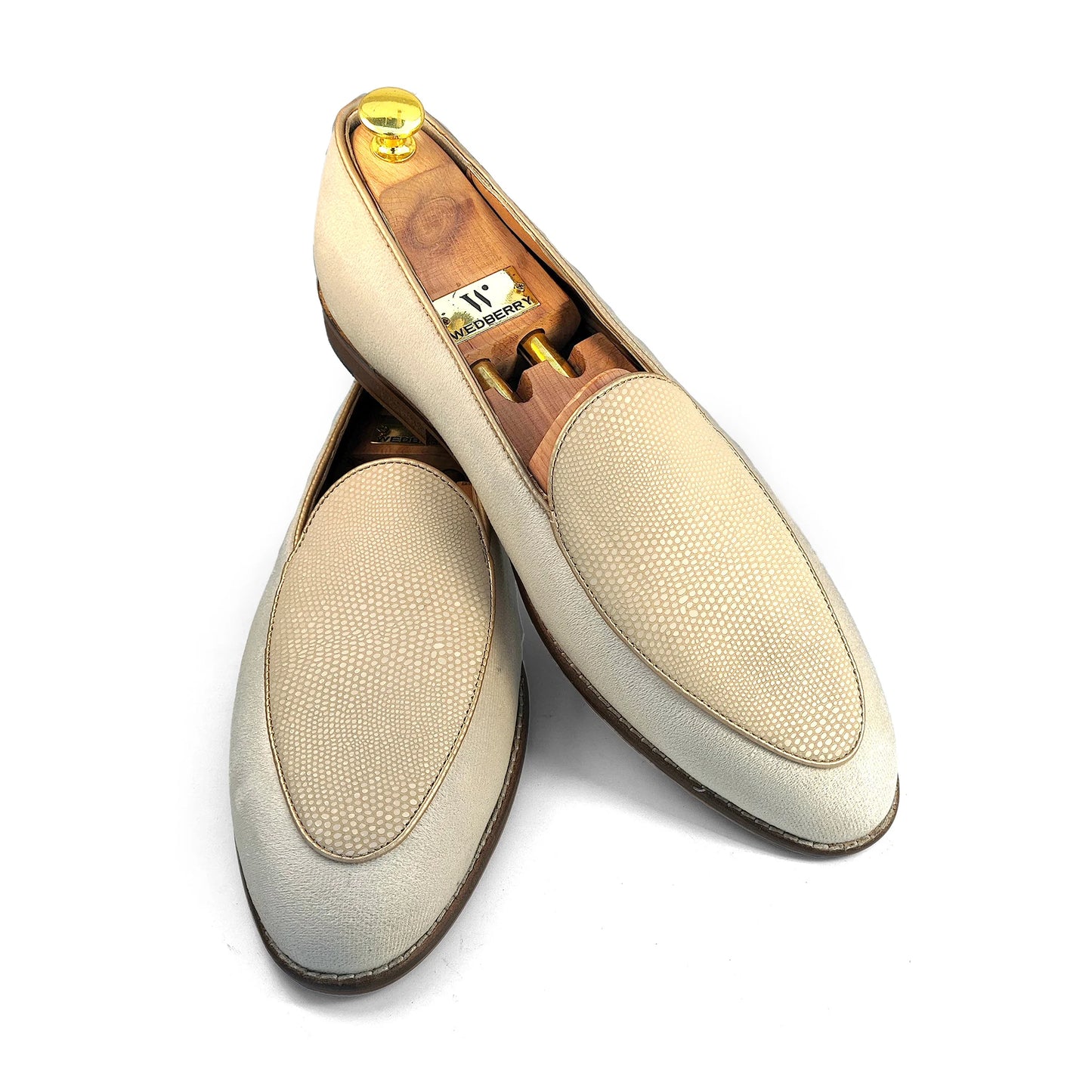 Jave Python in Ivory Velvet