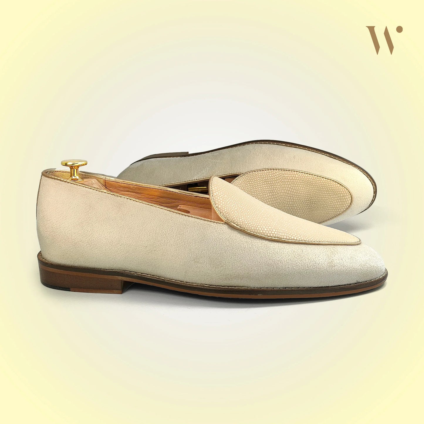 Jave Python in Ivory Velvet