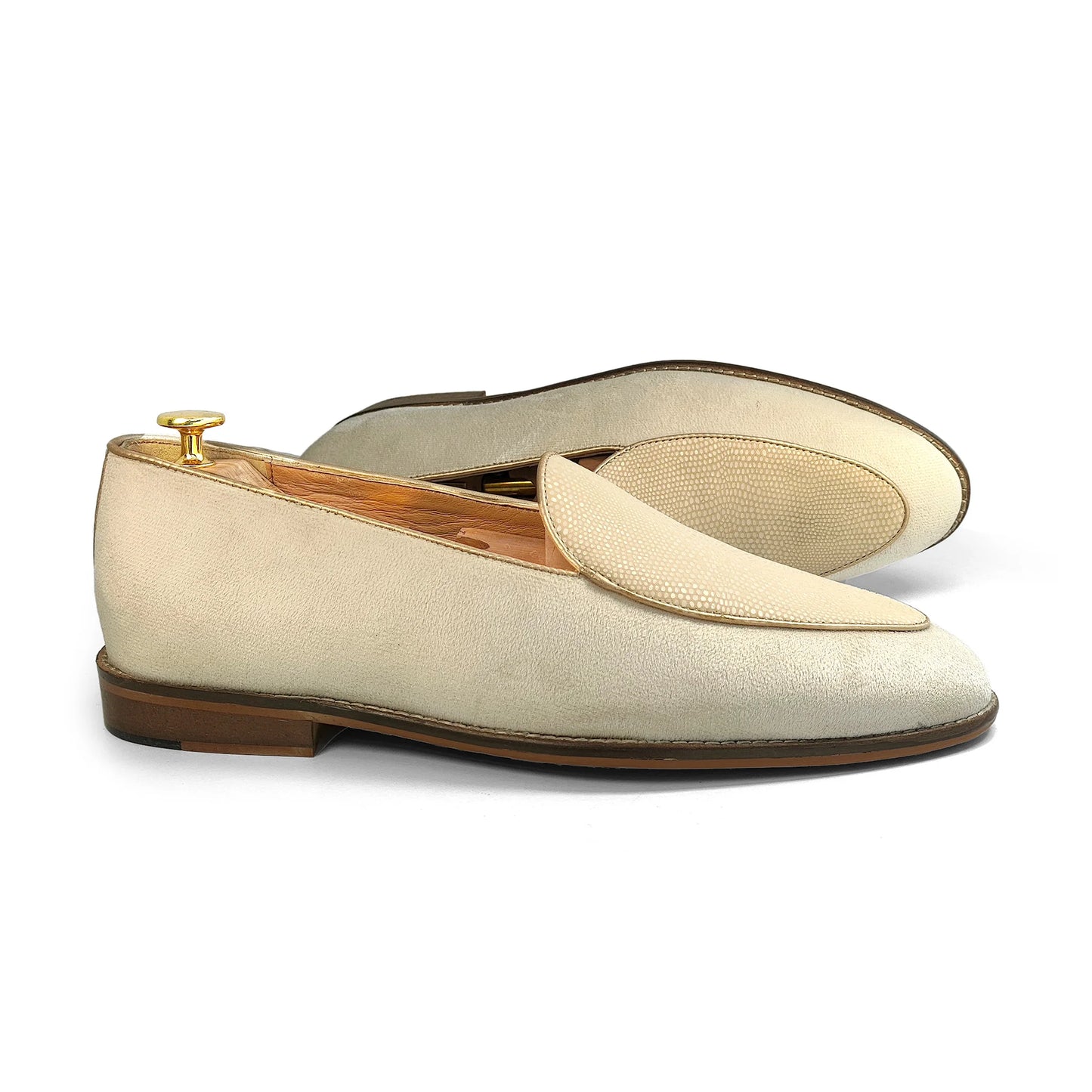 Jave Python in Ivory Velvet