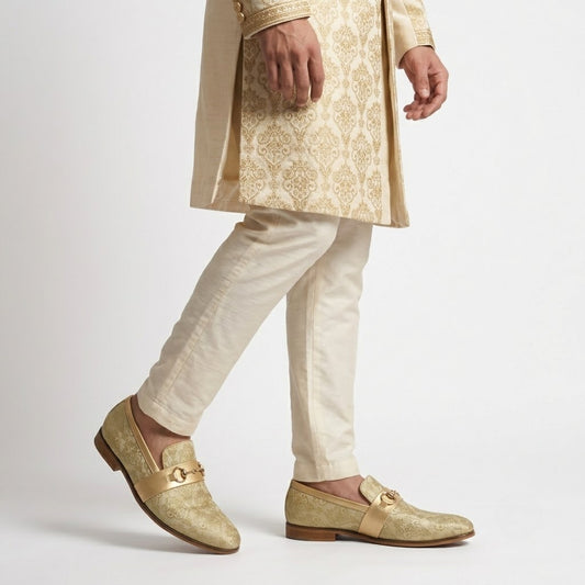Brocket with Gold Buckle & Strap