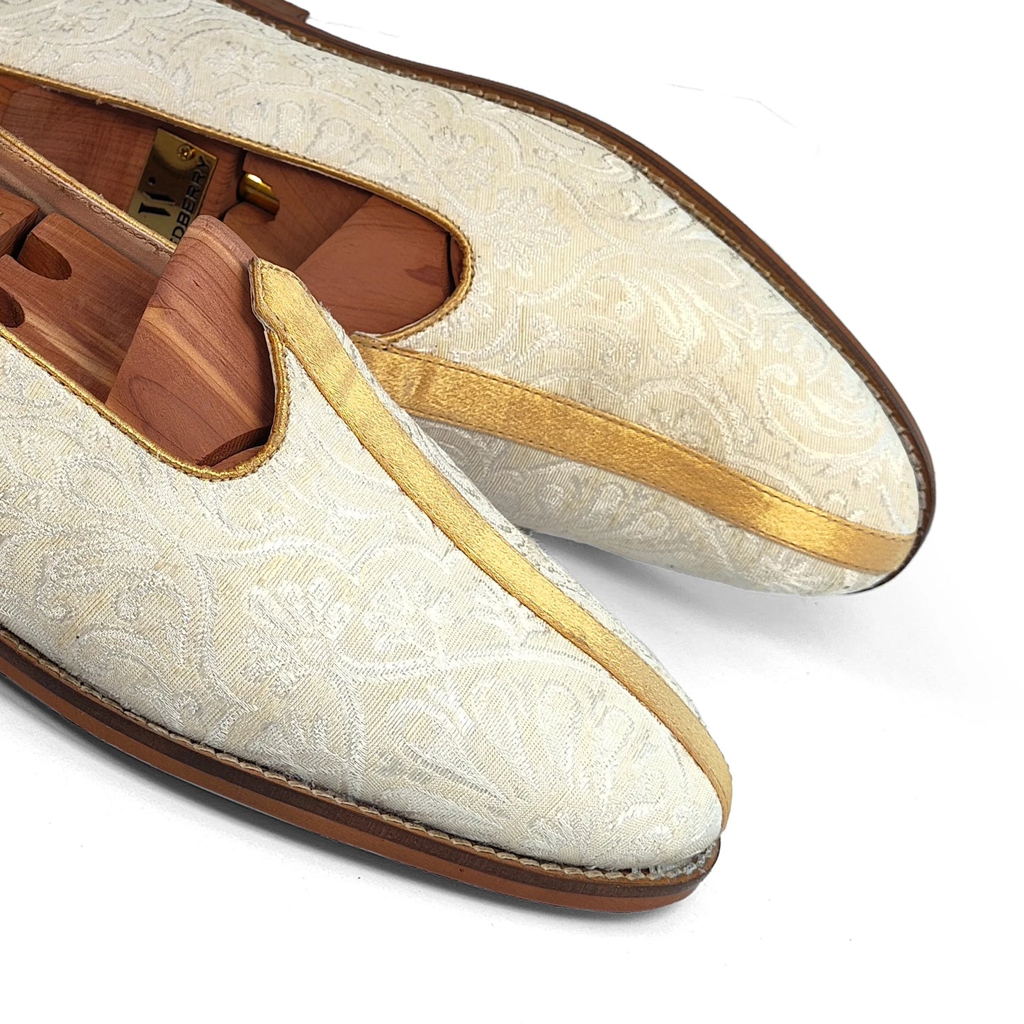 Ivory Brocket Embroidery Wedding Shoes Ethnic Loafers Nagra Slipon Mojri for Men