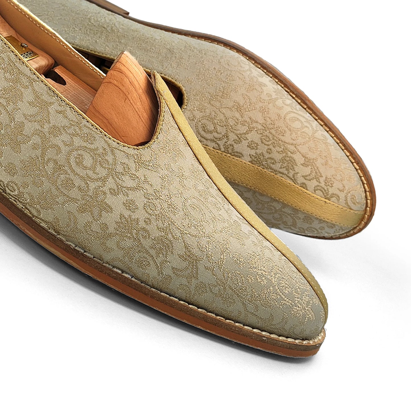 Beige Embroidery Golden Strap Wedding Shoes Mojari Ethnic Moajri Nagra for Men