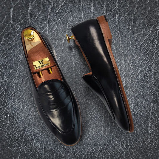 Black Jave Apron Solid Slipon Loafers for Men